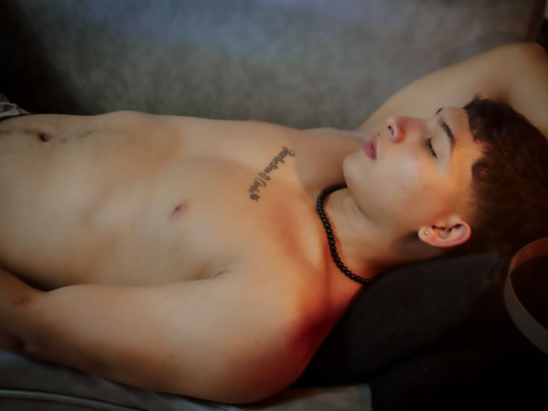 Imagen de perfil de modelo de cámara web de AREZ18