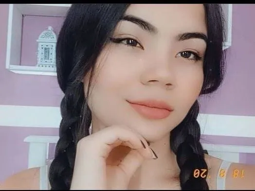 Image de profil du modèle de webcam Hannahiromi