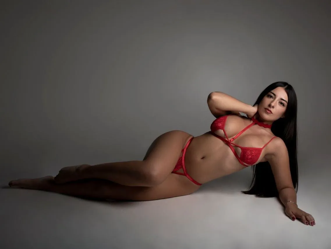 KaroAhdapour profielfoto van cam model