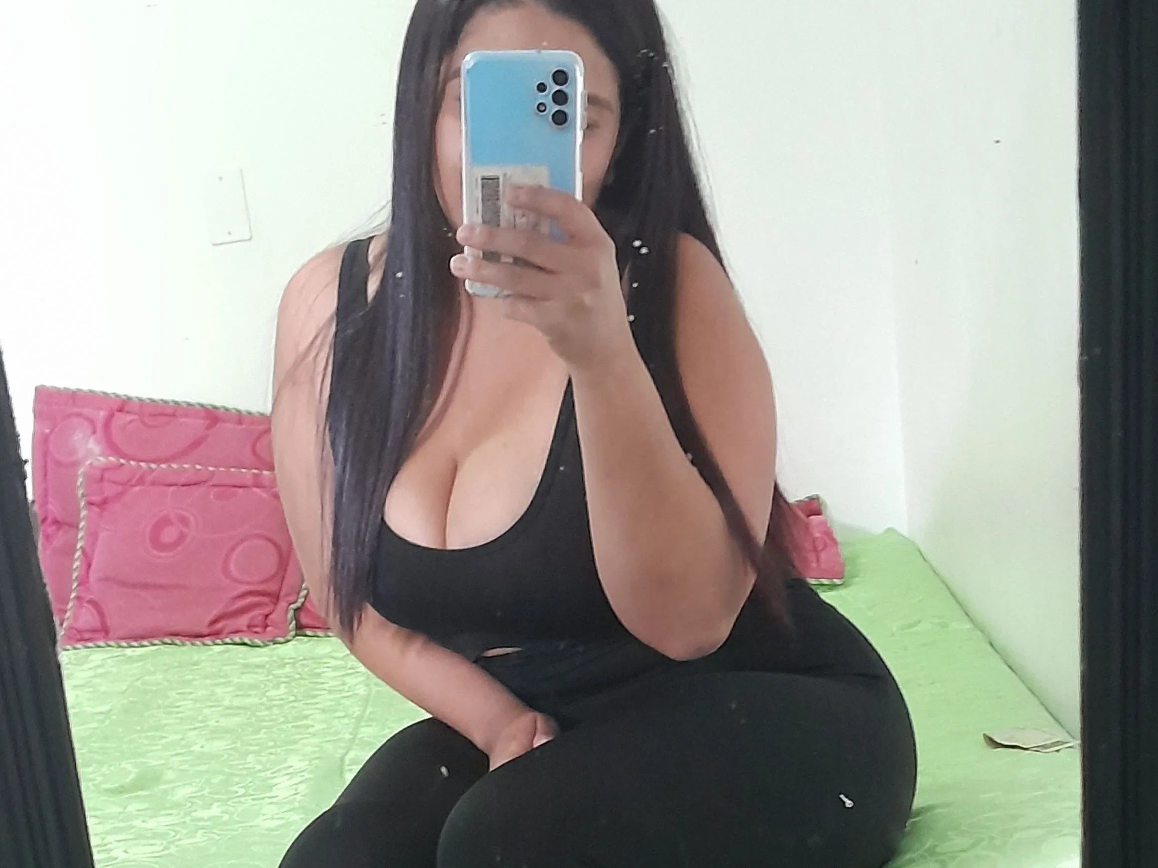 Imagen de perfil de modelo de cámara web de Candymodels19