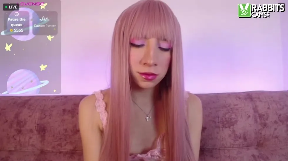 Performer MIAADOLYN Video 1