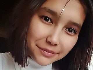 Image de profil du modèle de webcam Auroraaaa