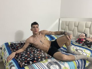 SteveWhitexxx cam model profile picture 