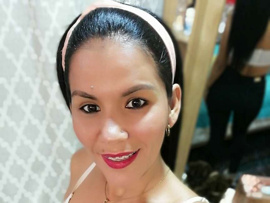 Foto de perfil de modelo de webcam de SweetKamiila