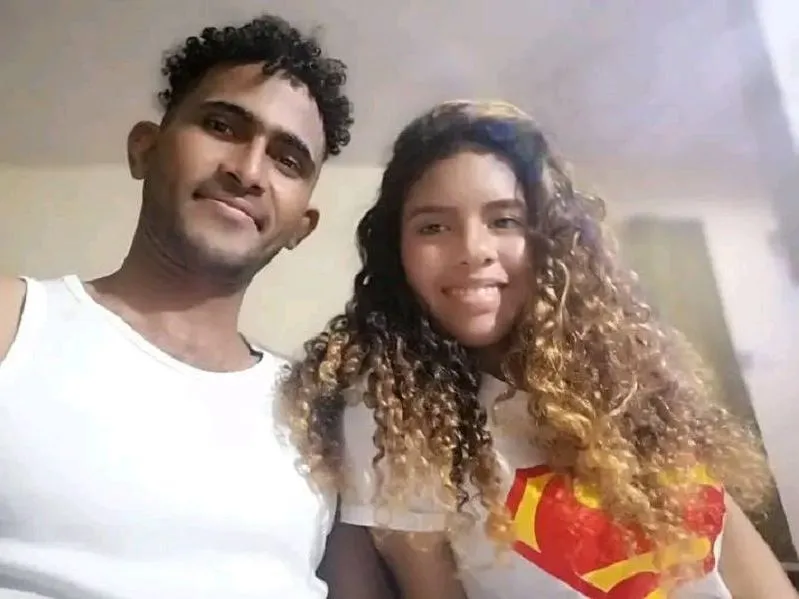 mikeandcristal profilbild på webbkameramodell