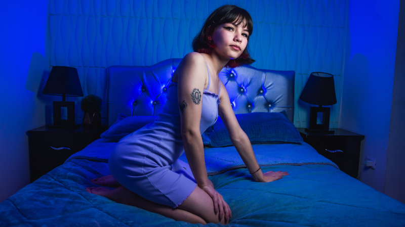 Artist NitzziAroused Foto 2