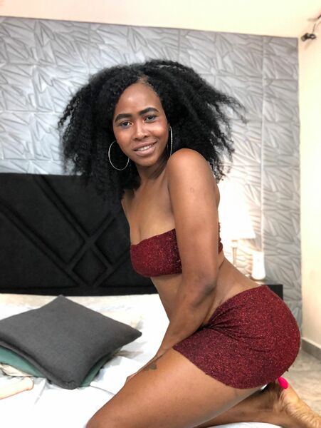 Performer ValentinaRobert Photo 7