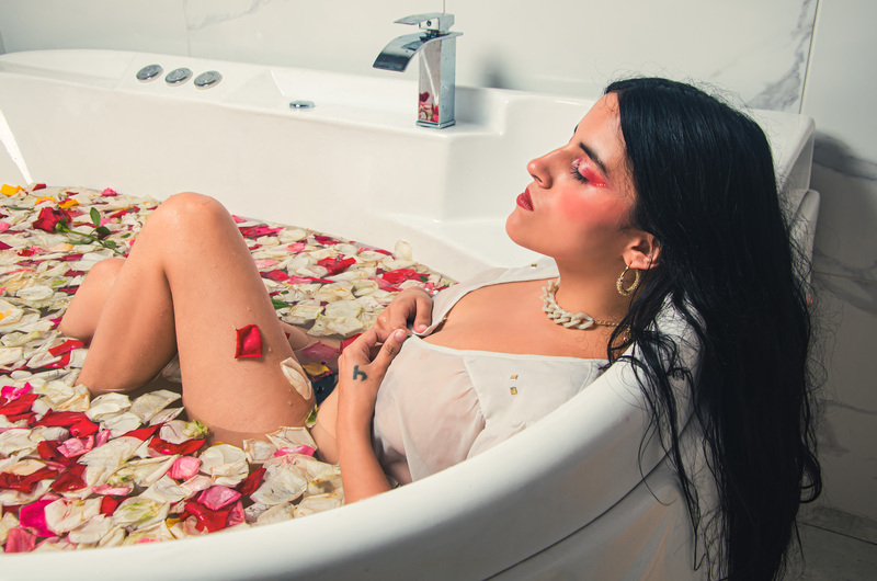 Performer KateEvance Photo 11