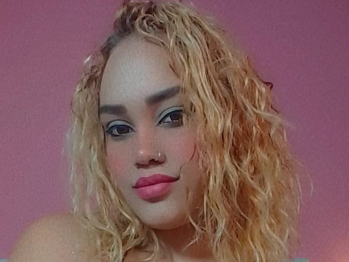 Foto de perfil de modelo de webcam de RebecaFabiola 