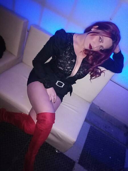 Performer soyemillyhanks Photo 10