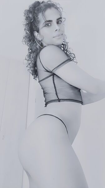 Interprète karenssofia Photo 5