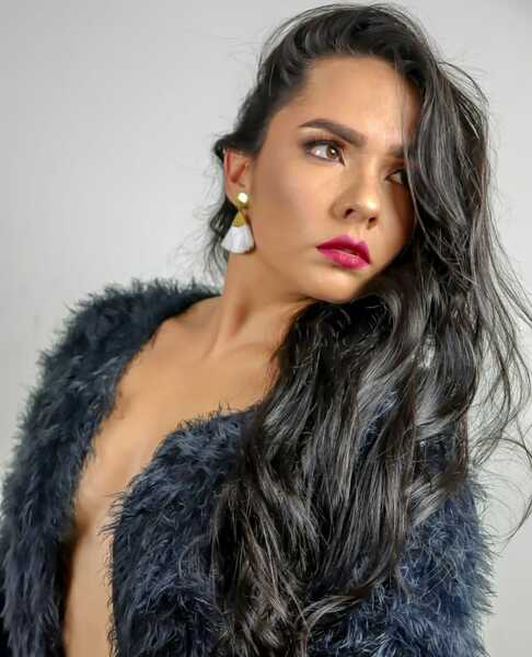 Interprète RebekaPalacios Photo 11