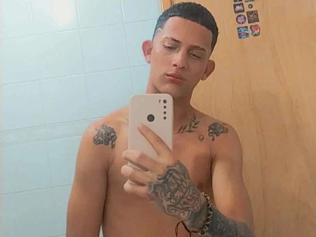 Image de profil du modèle de webcam NicoiTehotyX