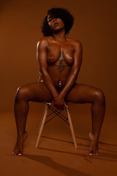 Artist TheIzzyAda Foto 5