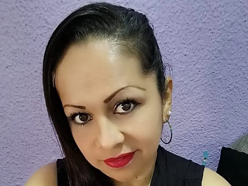 Foto de perfil de modelo de webcam de IxisSweet