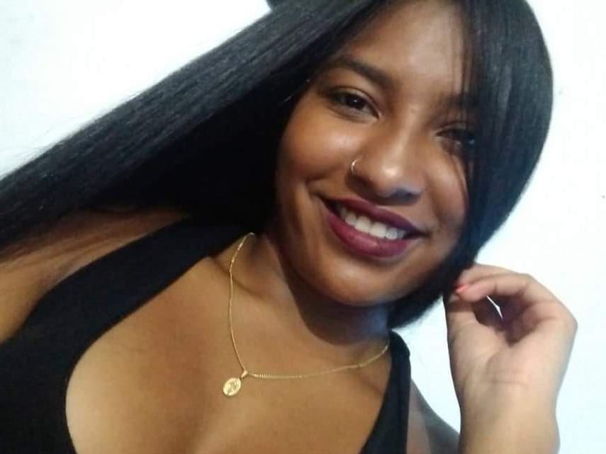 Image de profil du modèle de webcam RaquelSantini