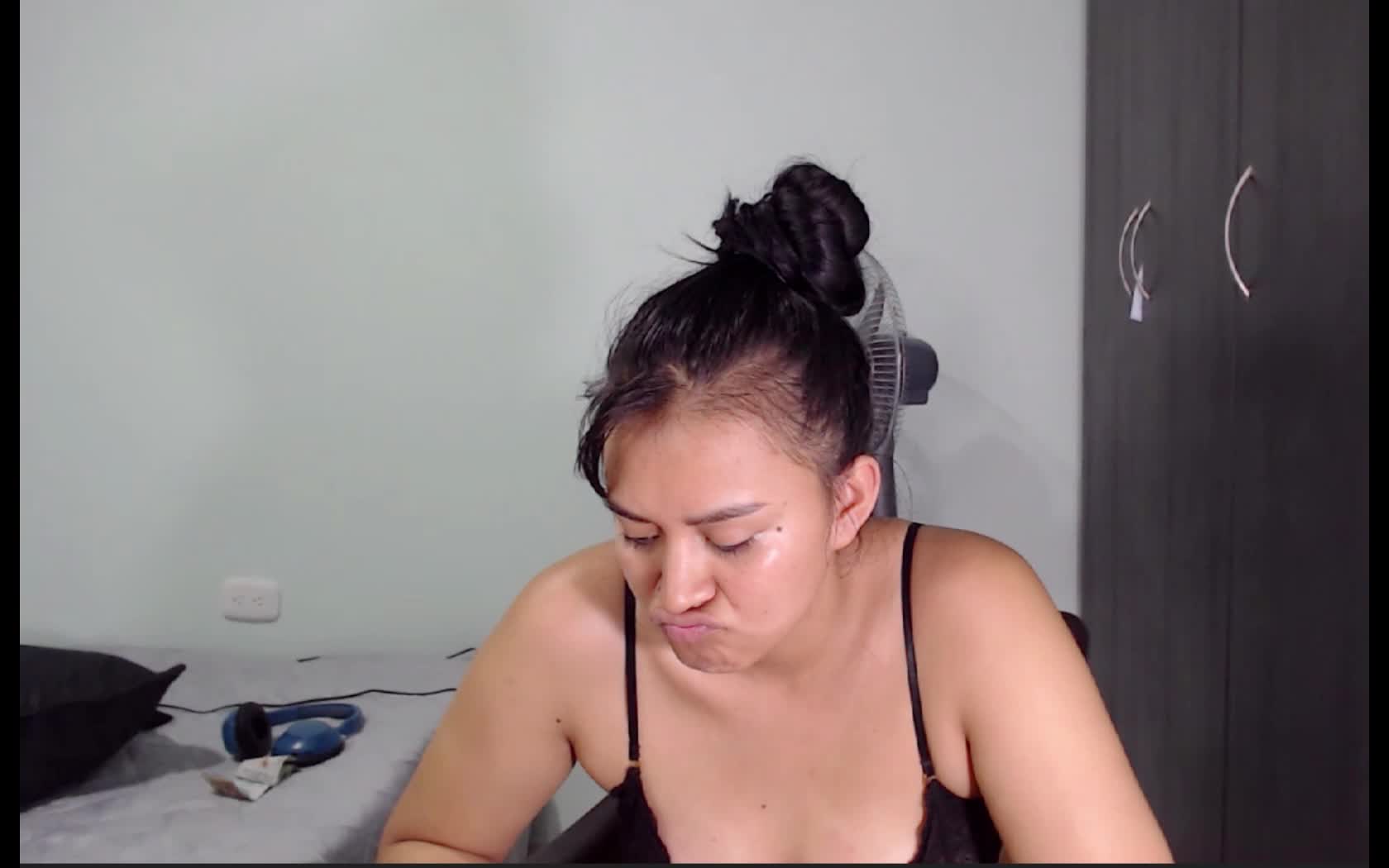 Artiest HottyCorina Video 1