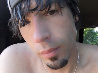 Image de profil du modèle de webcam MoneyMonty711