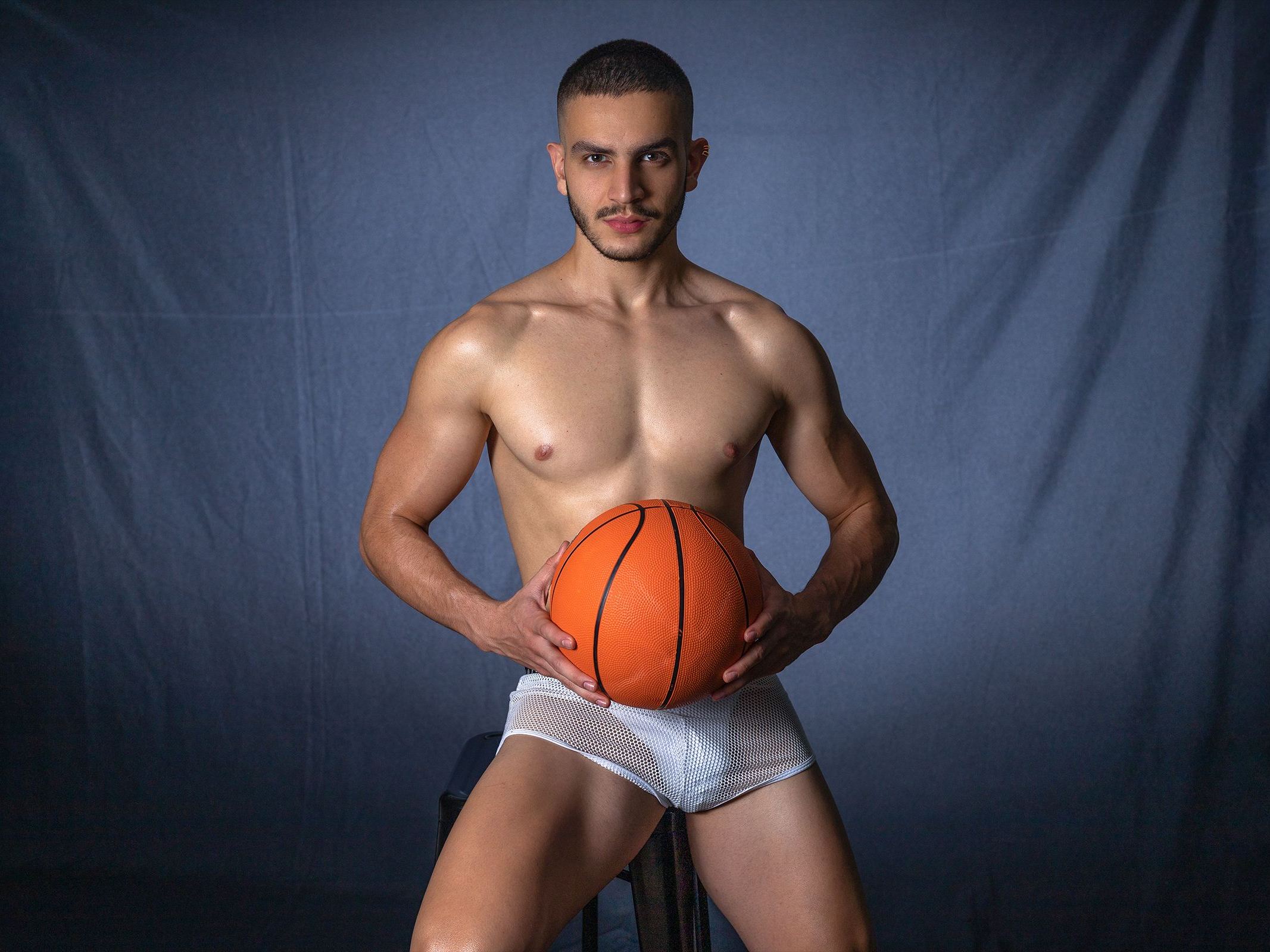 OliverEvans profielfoto van cam model