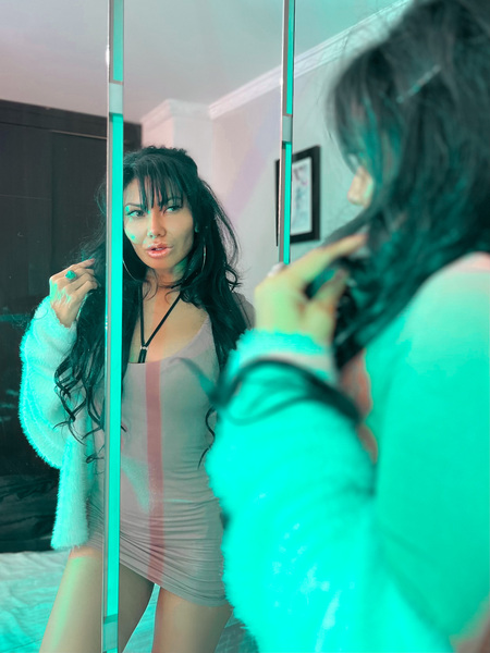 Artist AngelJolye Foto 8