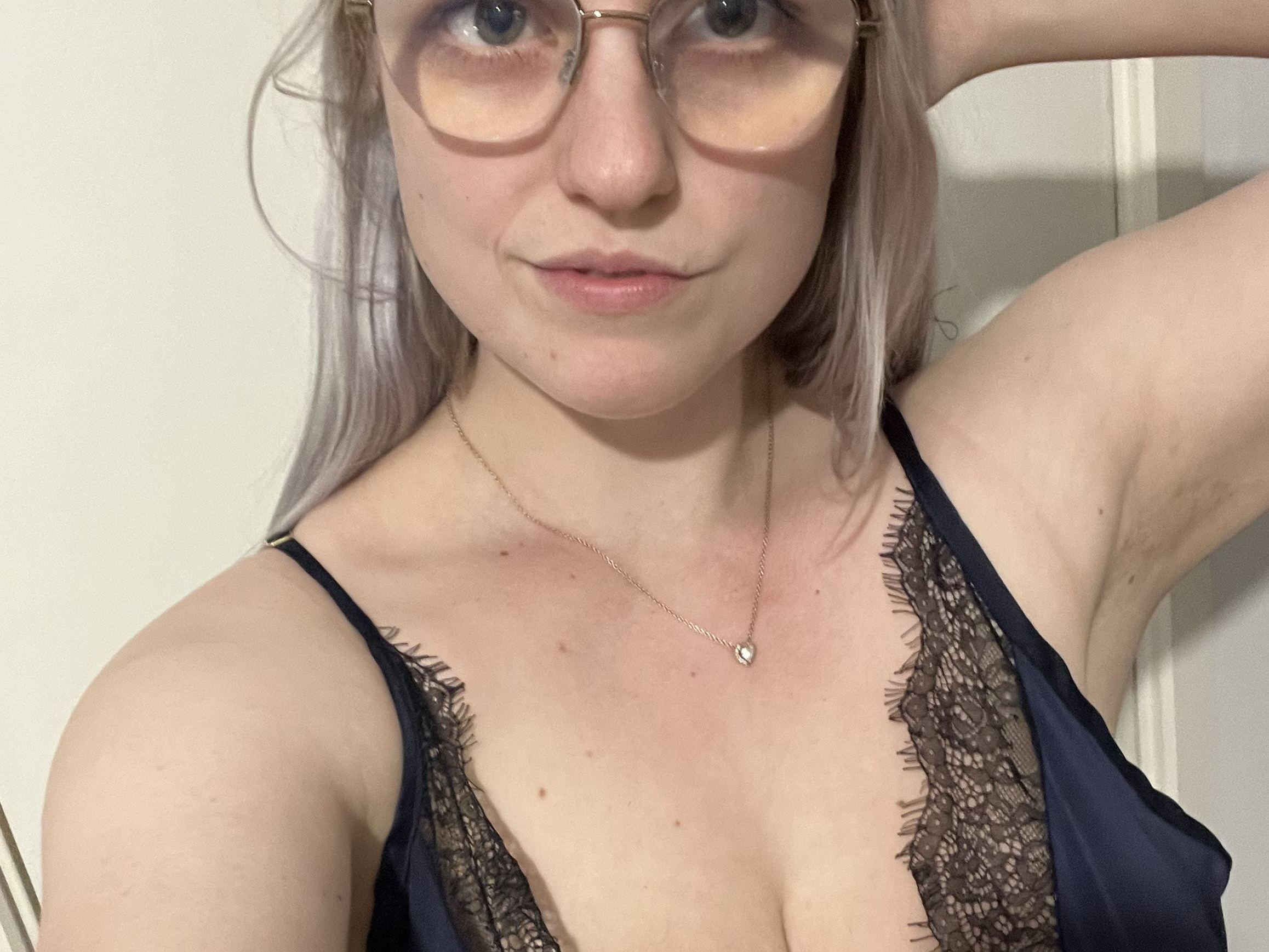MissKellyXXX profilbild på webbkameramodell