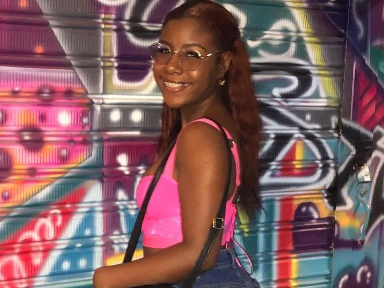 Imagen de perfil de modelo de cámara web de TanyaRizo