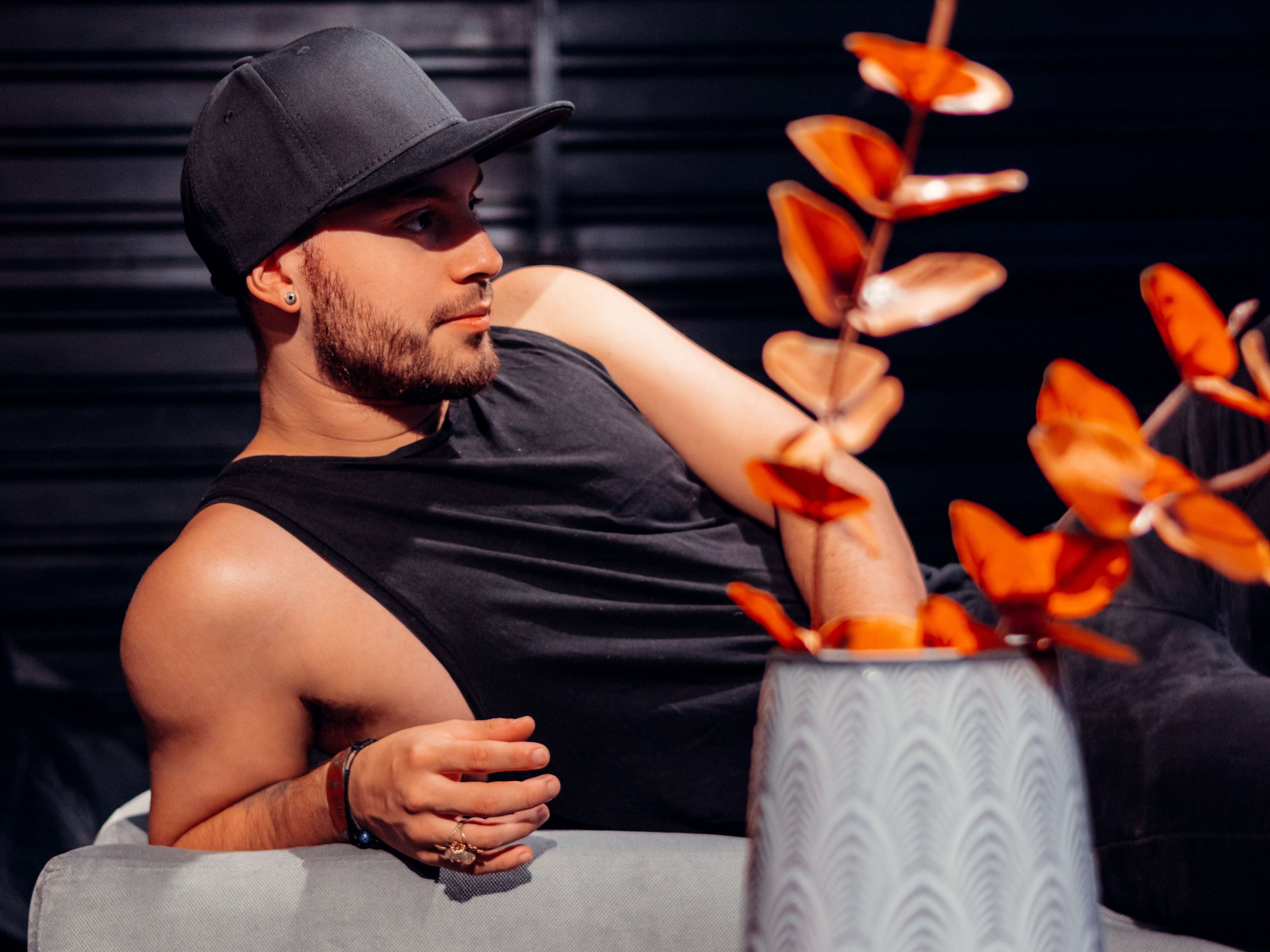 MatheewMacroy profielfoto van cam model