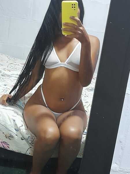 Intérprete NahomyFoster Foto 2