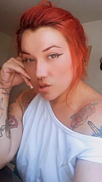 Artista ChanelDirtyAnal Foto 2