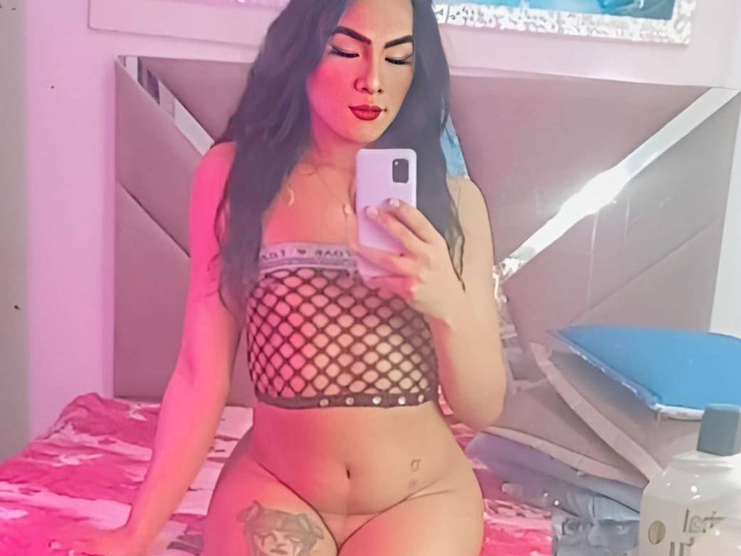 Imagen de perfil de modelo de cámara web de BriannyVeliz