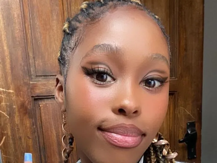 Imagen de perfil de modelo de cámara web de NaughtyRoundAss