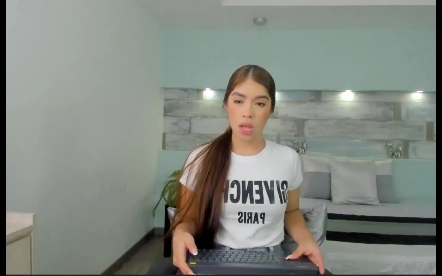 Artista NattashaSaenz Video 1