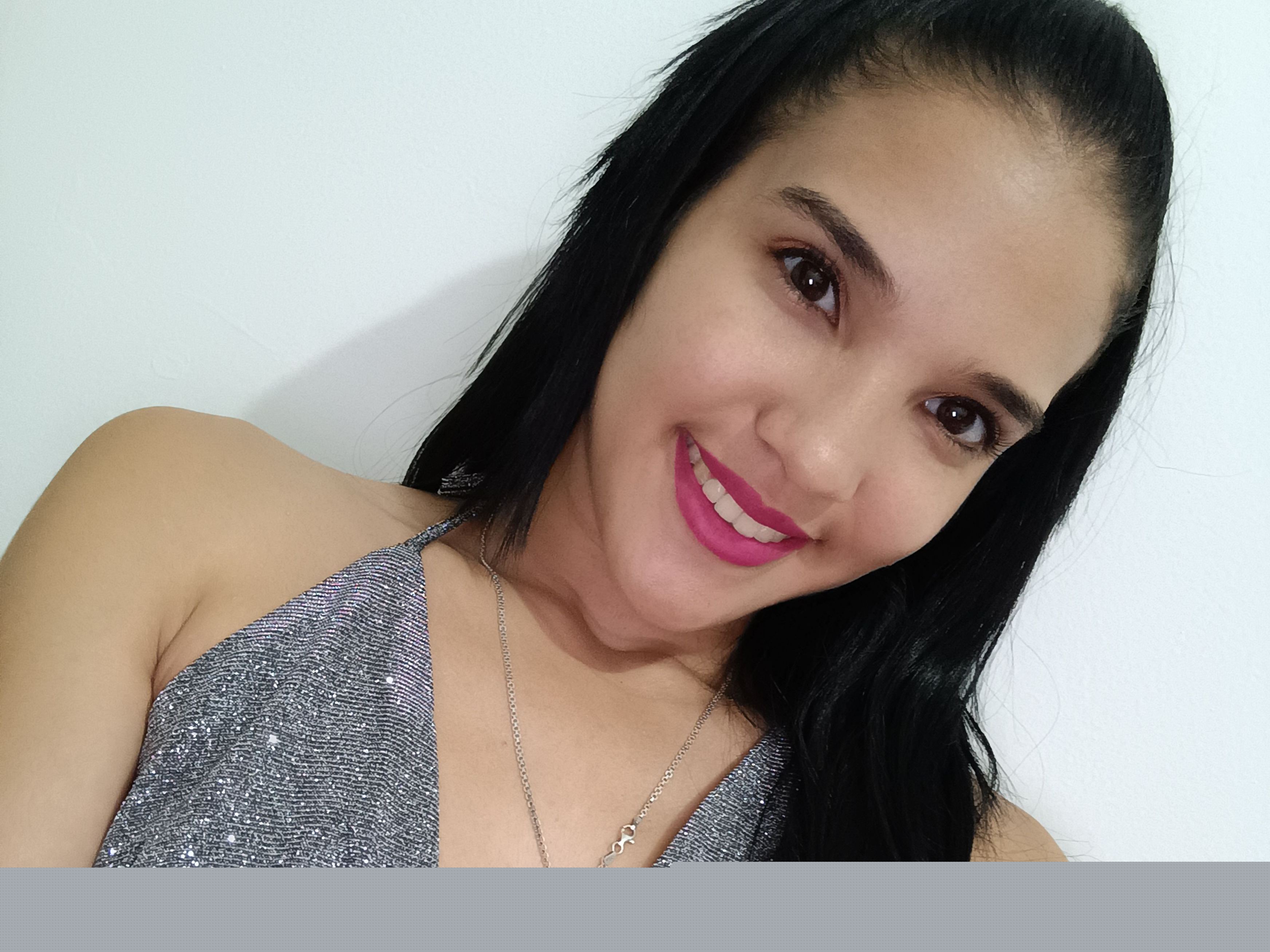 DafneMontana cam model profile picture