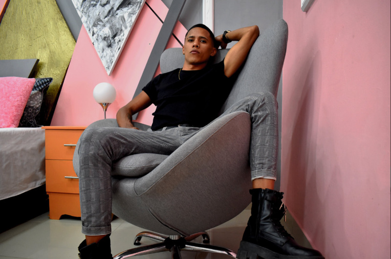 Darsteller AdrianCelis Foto 3