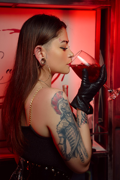 Performer NairBarso Photo 1