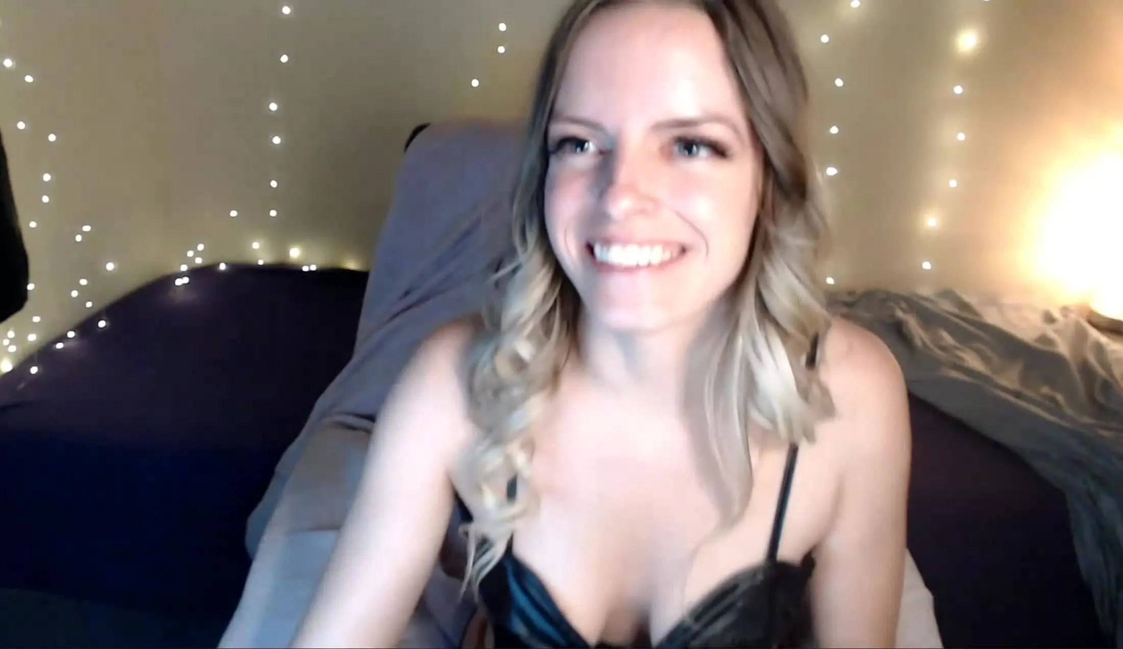 Artiest HurricaneDaisySkye Video 2