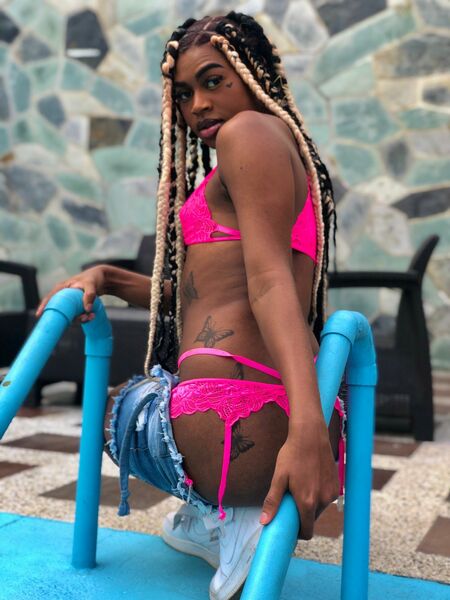 Artiest Shenielfoxx Foto 3