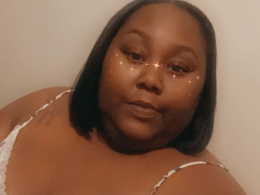 Juicylilmama profilbild på webbkameramodell