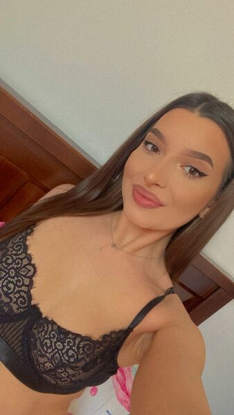 Performer AIYMEEx Photo 4