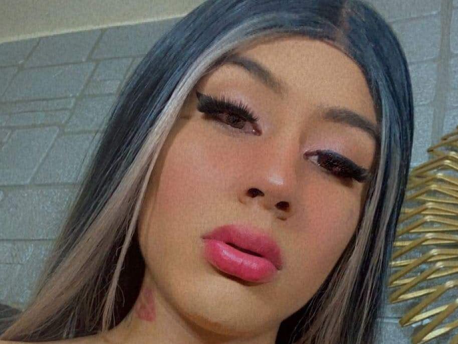 arianaxxhott profilbild på webbkameramodell 