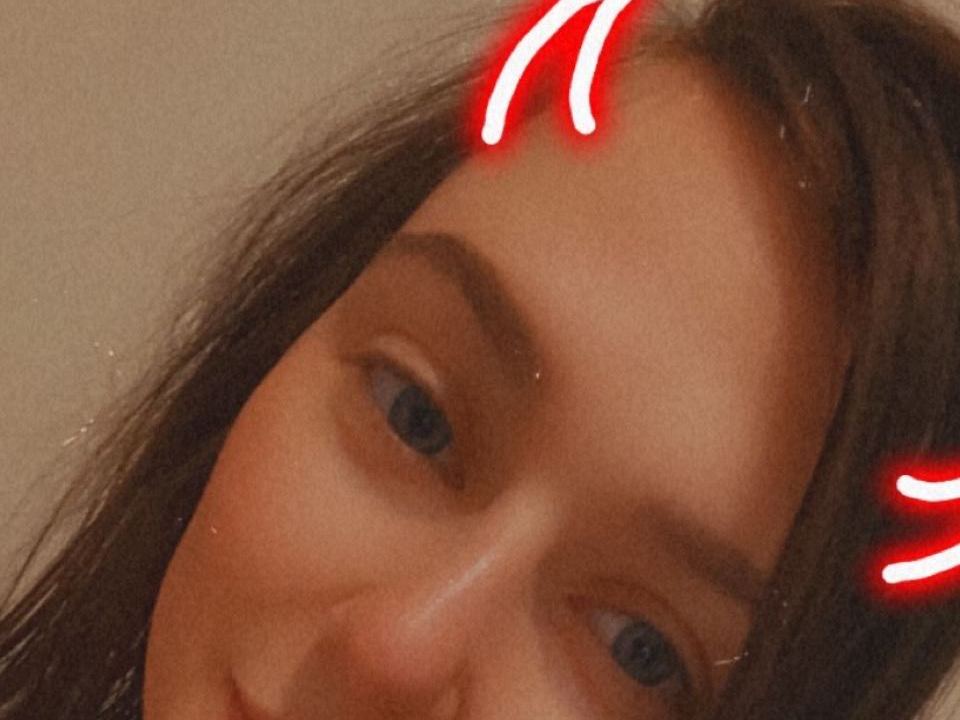 Aleysa0018 profilbild på webbkameramodell