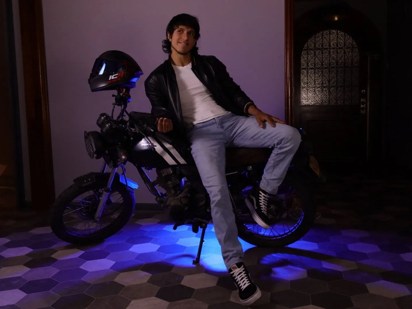 DiegoMontesori profielfoto van cam model