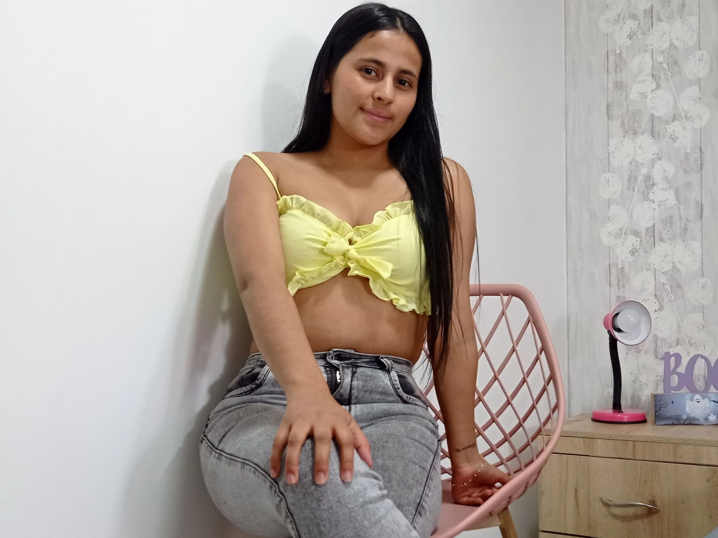 Imagen de perfil de modelo de cámara web de ValentinaTeen
