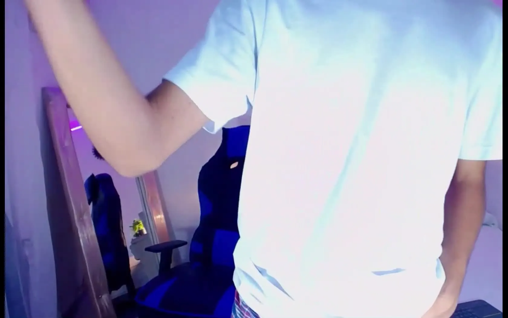 Artista hugearmound Video 1