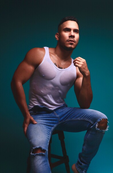 Performer LiamWest Photo 5