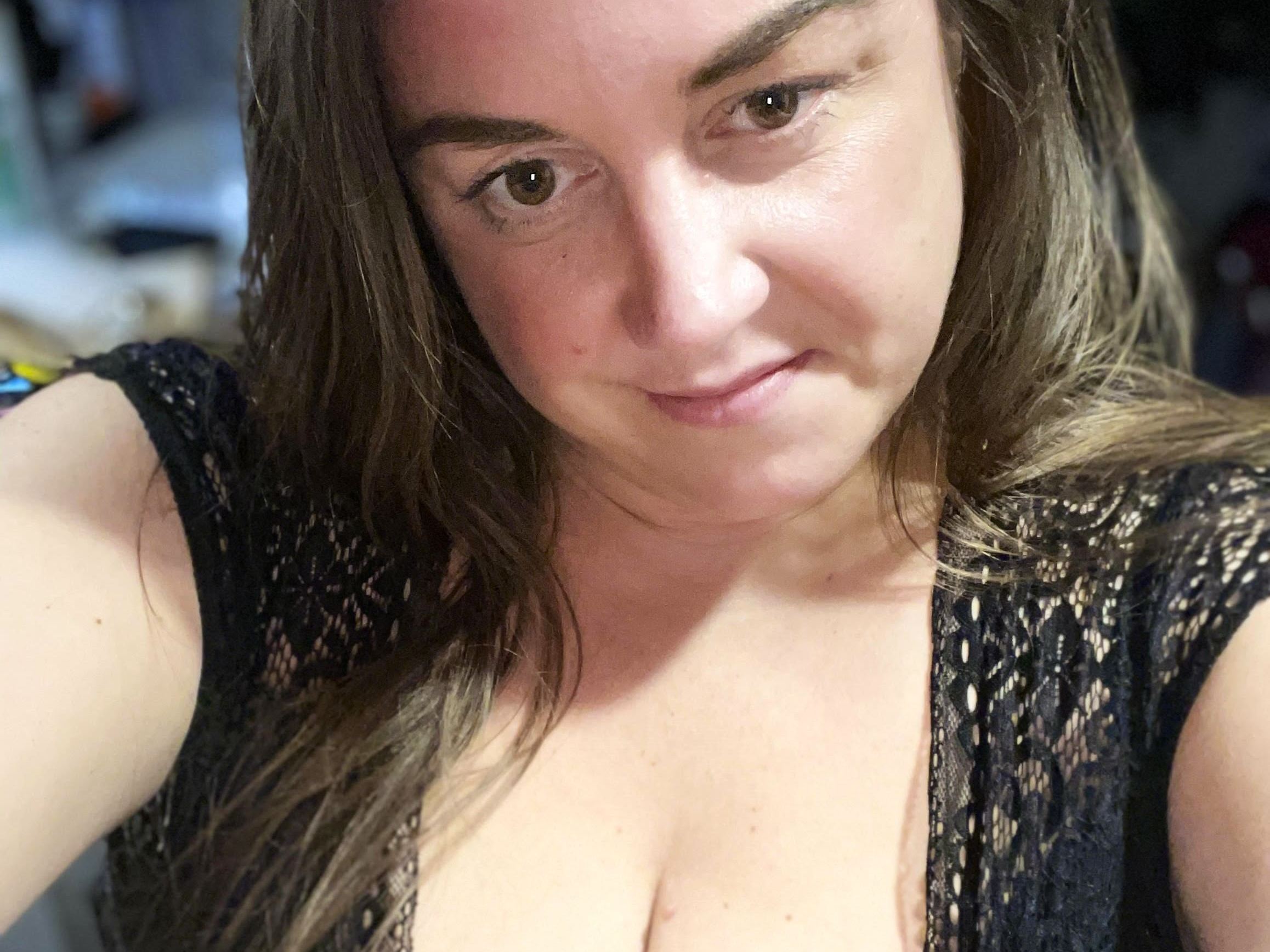 BustyNurse84 profilbild på webbkameramodell