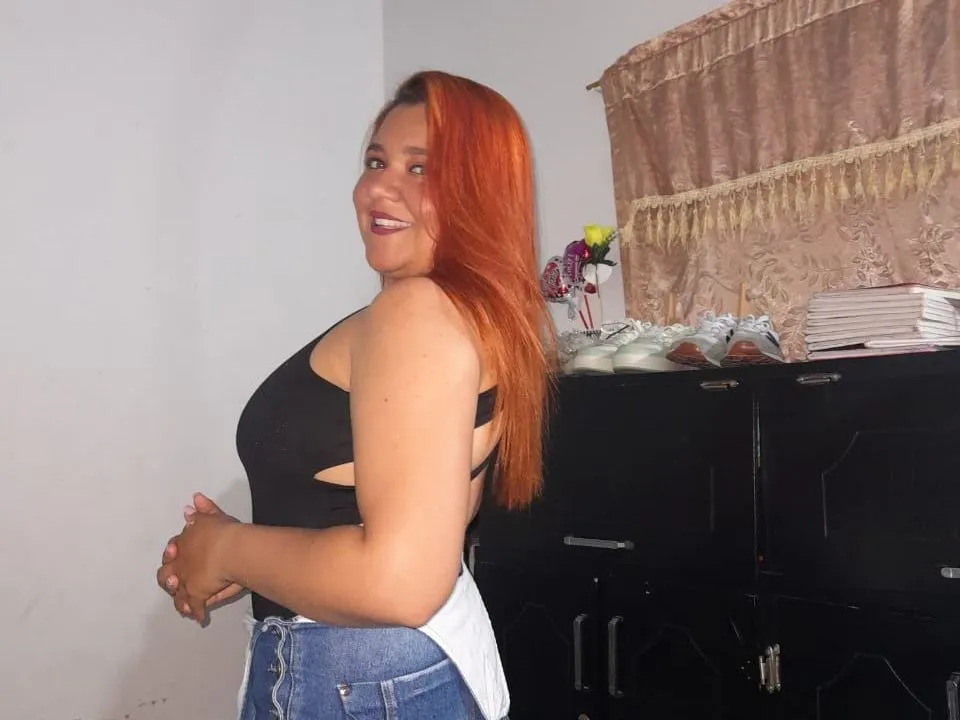 Image de profil du modèle de webcam CarolinaFerrer18