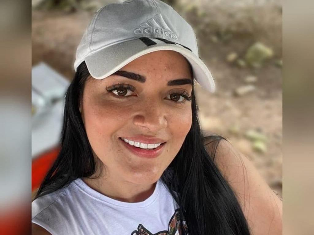 Foto de perfil de modelo de webcam de sararays