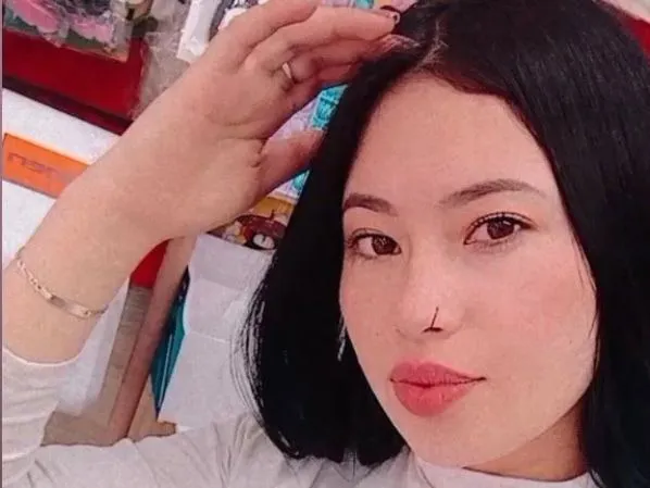 Imagen de perfil de modelo de cámara web de khalilteylorsj