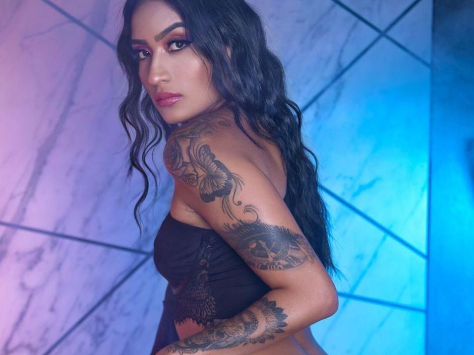 miathhopsonn cam model profile picture